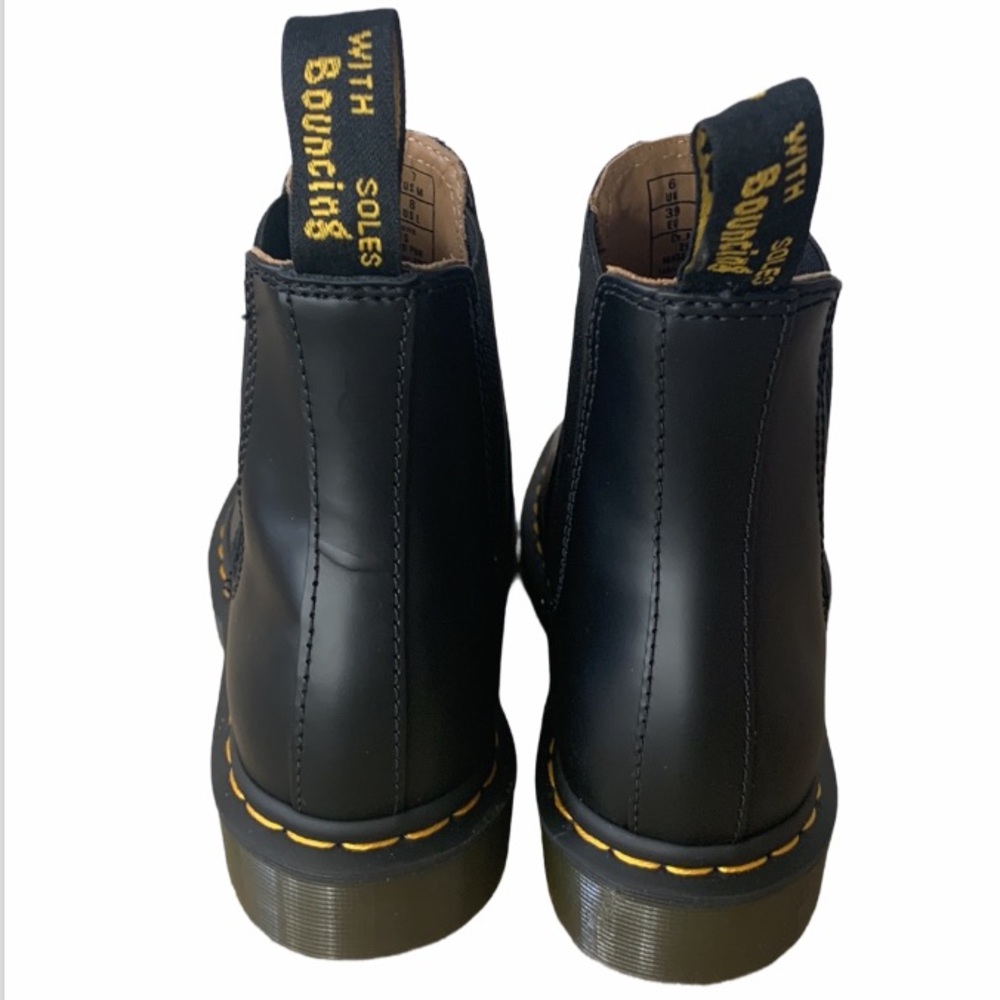 ❌SOLD❌Dr. Martens Chelsea Boot Yellow Stitch - Picture 4 of 8